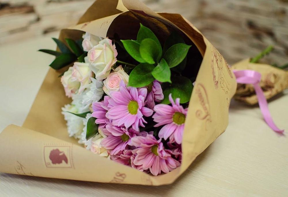 Букет цветов из: Розы и Хризантемы в Коле