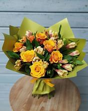 Букет цветов из:  Альстромерии и Розы в Коле