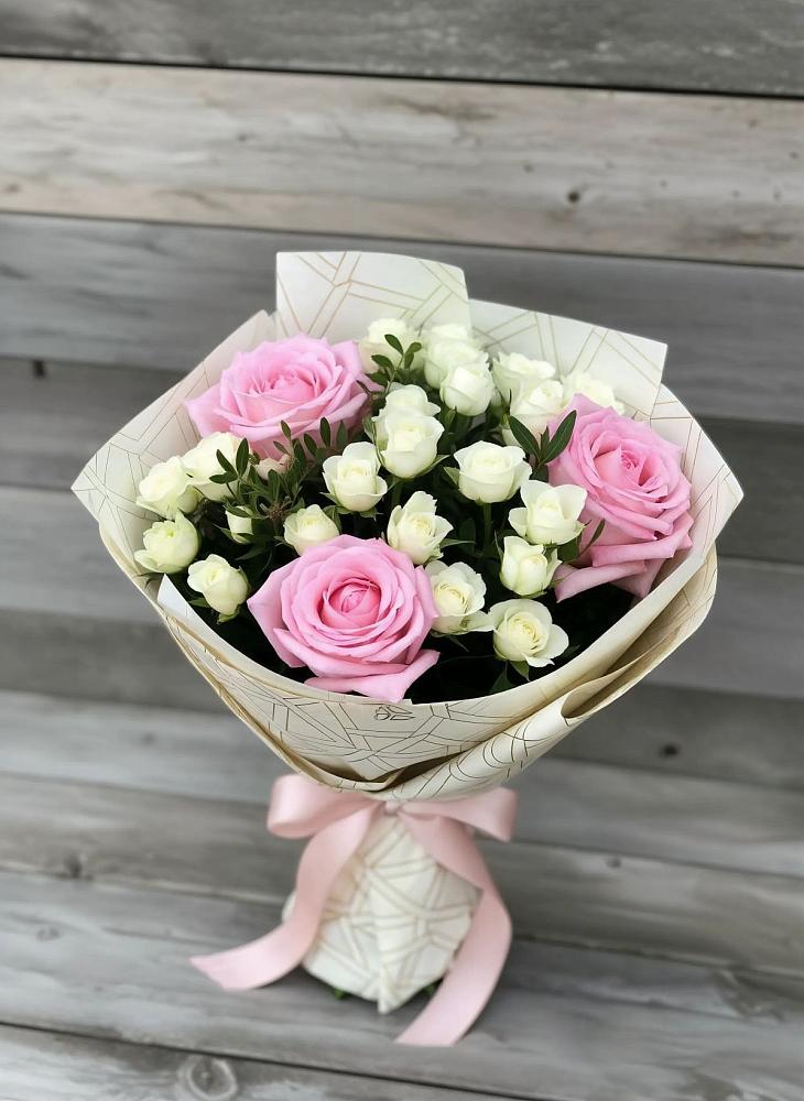 Букет цветов из: Розы в Коле