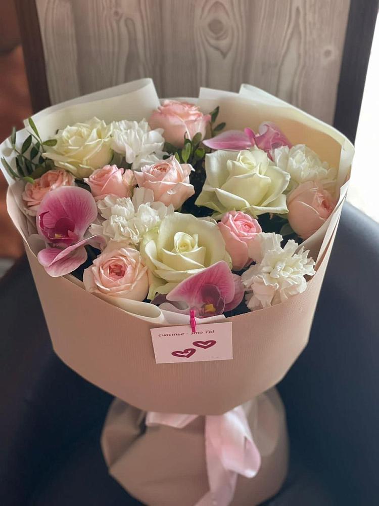 Букет цветов из: Орхидеи, Розы и Гвоздики в Коле