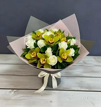 Букет цветов из:  Орхидеи и Розы в Коле