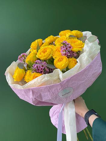 Букет Кустовые желтые розы в Коле