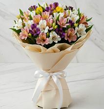 Букет цветов из:  Альстромерии в Коле