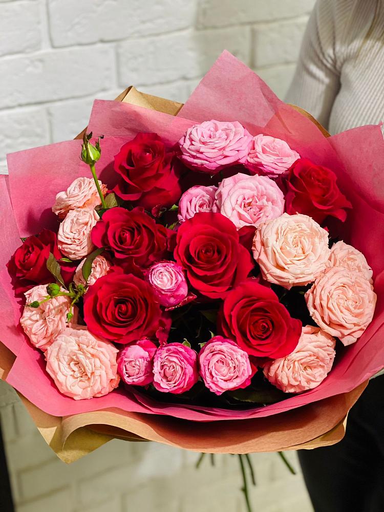 Букет цветов из: Розы в Коле