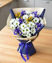 Букет цветов из:  Розы, Ирисы и Хризантемы в Коле