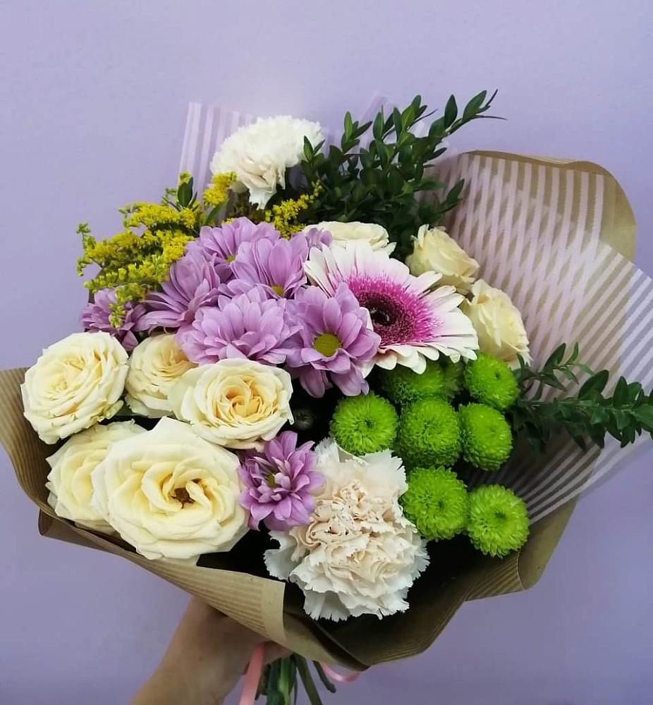 Букет цветов из: Хризантемы, Розы, Гвоздики и Герберы в Коле